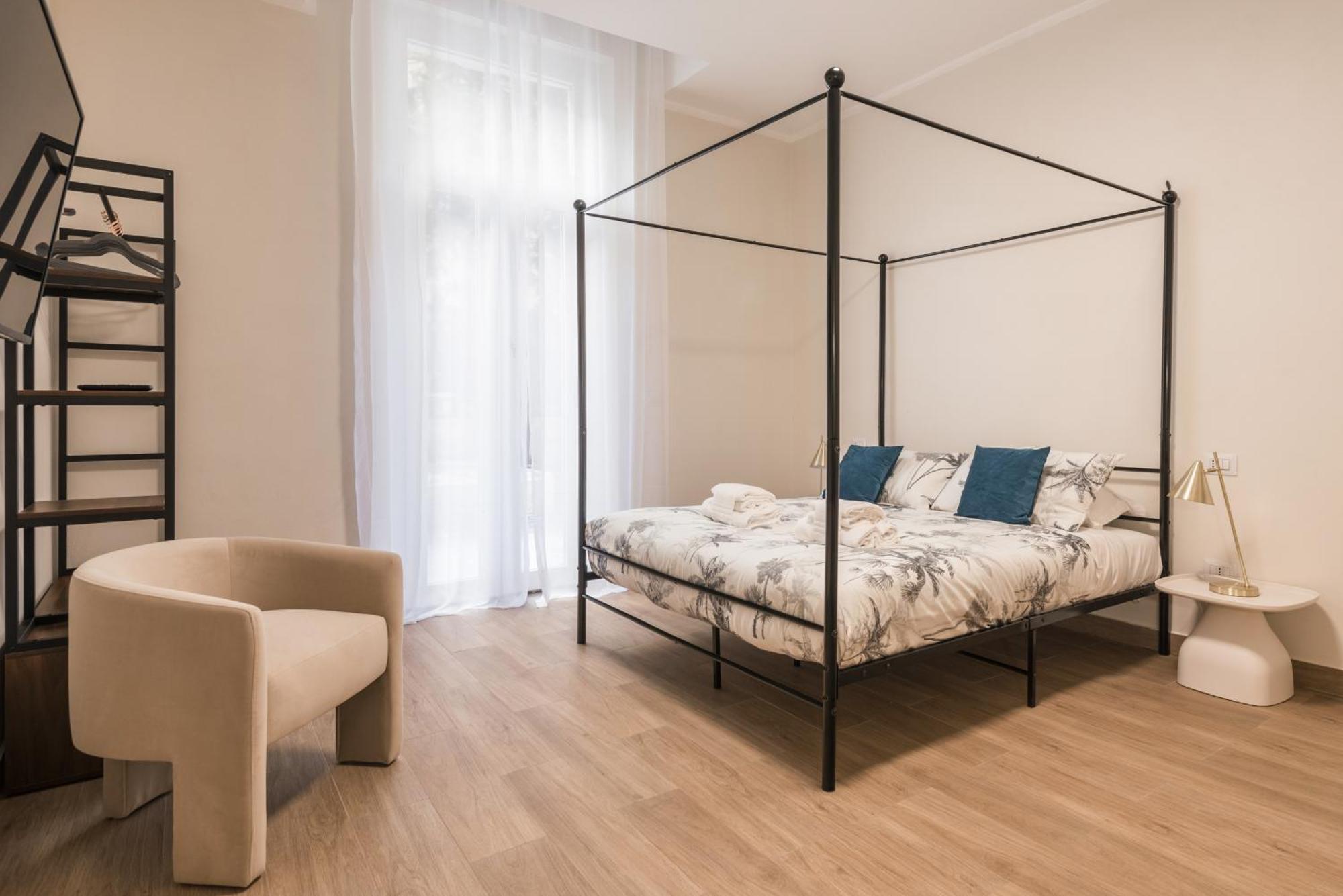 C3 Class Apartment, 2 Da Letto, 2 Bagni, Giardino Distante 15 Minuti A Piedi Da Fontana Di Trevi Apartamento